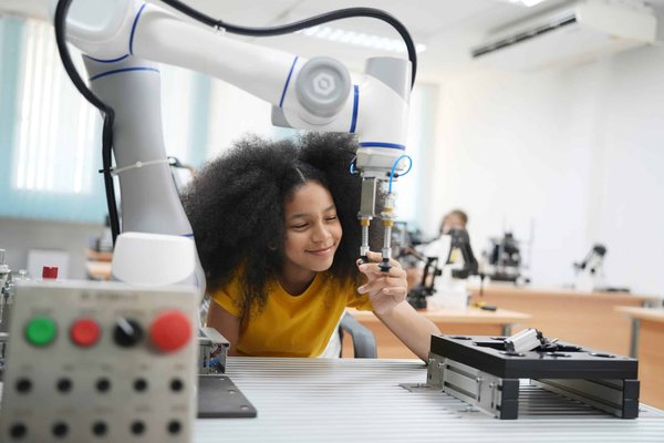 Comment organiser un concours d'innovation sociale pour collégiens et lycéens ?